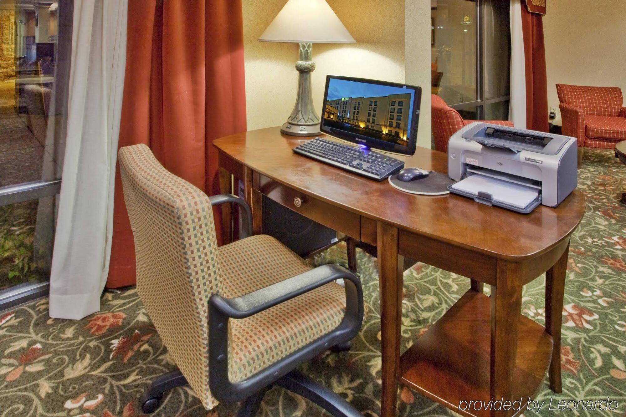 Holiday Inn Express Atlanta W Дугласвилл Экстерьер фото